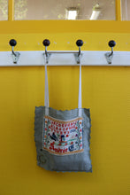 Charger l'image dans la galerie, N°44 - TOTE BAG UPCYCLÉ