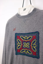 Charger l'image dans la galerie, N°60 - SWEAT UPCYCLÉ - L