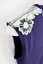 Charger l'image dans la galerie, N°27 - T-SHIRT UPCYCLÉ - M