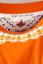 Charger l'image dans la galerie, N°36 - T-SHIRT UPCYCLÉ - XL