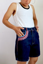 Charger l'image dans la galerie, N°31 - SHORT UPCYCLÉ - 38