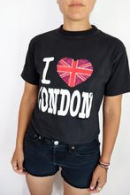 Charger l'image dans la galerie, N°40 - T-SHIRT UPCYCLÉ - S