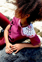 Charger l'image dans la galerie, N°32 - T-SHIRT UPCYCLÉ - L