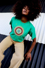 Charger l'image dans la galerie, N°28 - T-SHIRT UPCYCLÉ - M