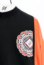 Charger l'image dans la galerie, N°53 - T-SHIRT UPCYCLÉ - M